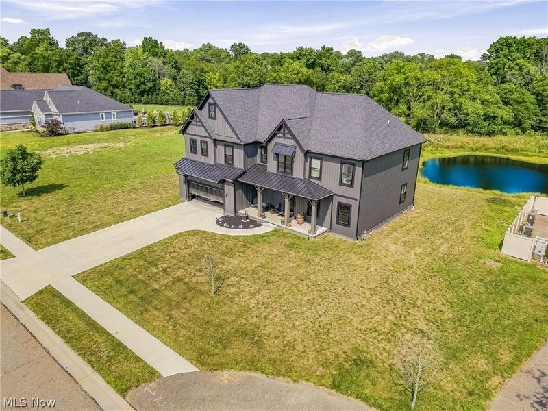8196 Macthomas Avenue NW, North Canton, OH 44720 Photo 2