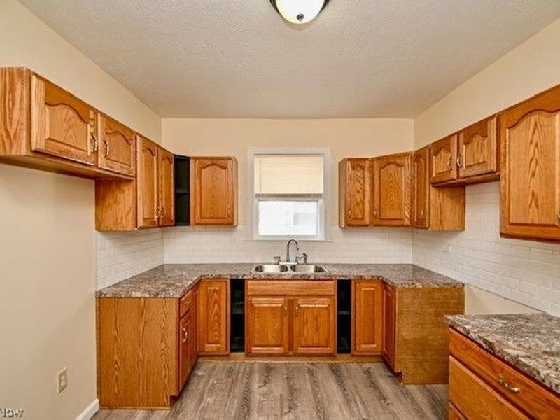 607 Broad Avenue NW, Canton, OH 44708 Photo 7