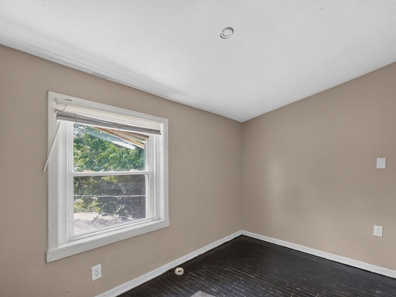 2525 Azelda Street, Columbus, OH 43211 Photo 9