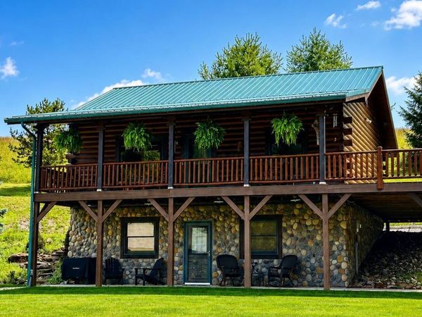 3994 County Road 271, Coshocton, OH 43812