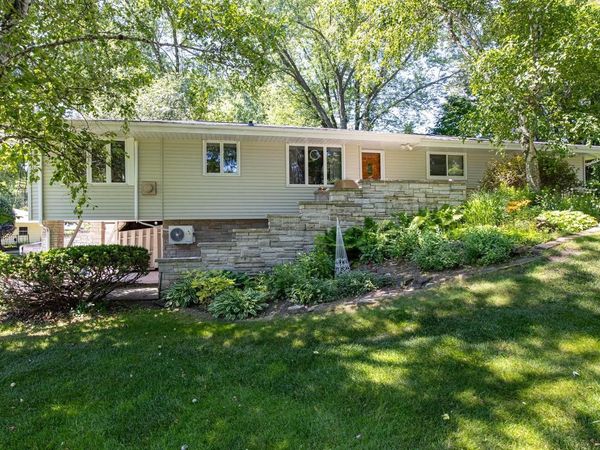 6021 N ROSEWOOD DRIVE, Appleton, WI 54913