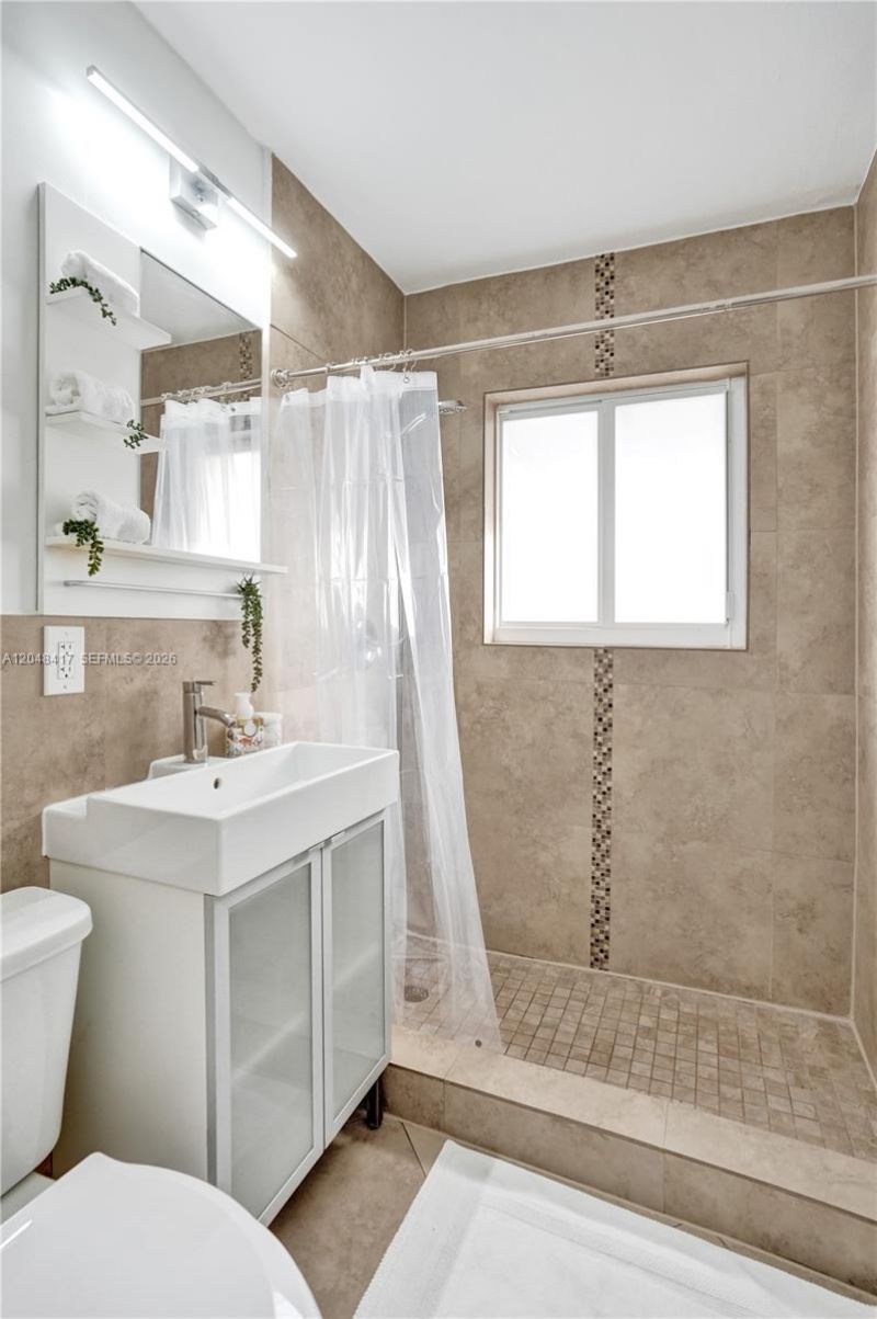 3033 NE 20th Ter , Unit 1-2, Fort Lauderdale, FL 33306 Photo