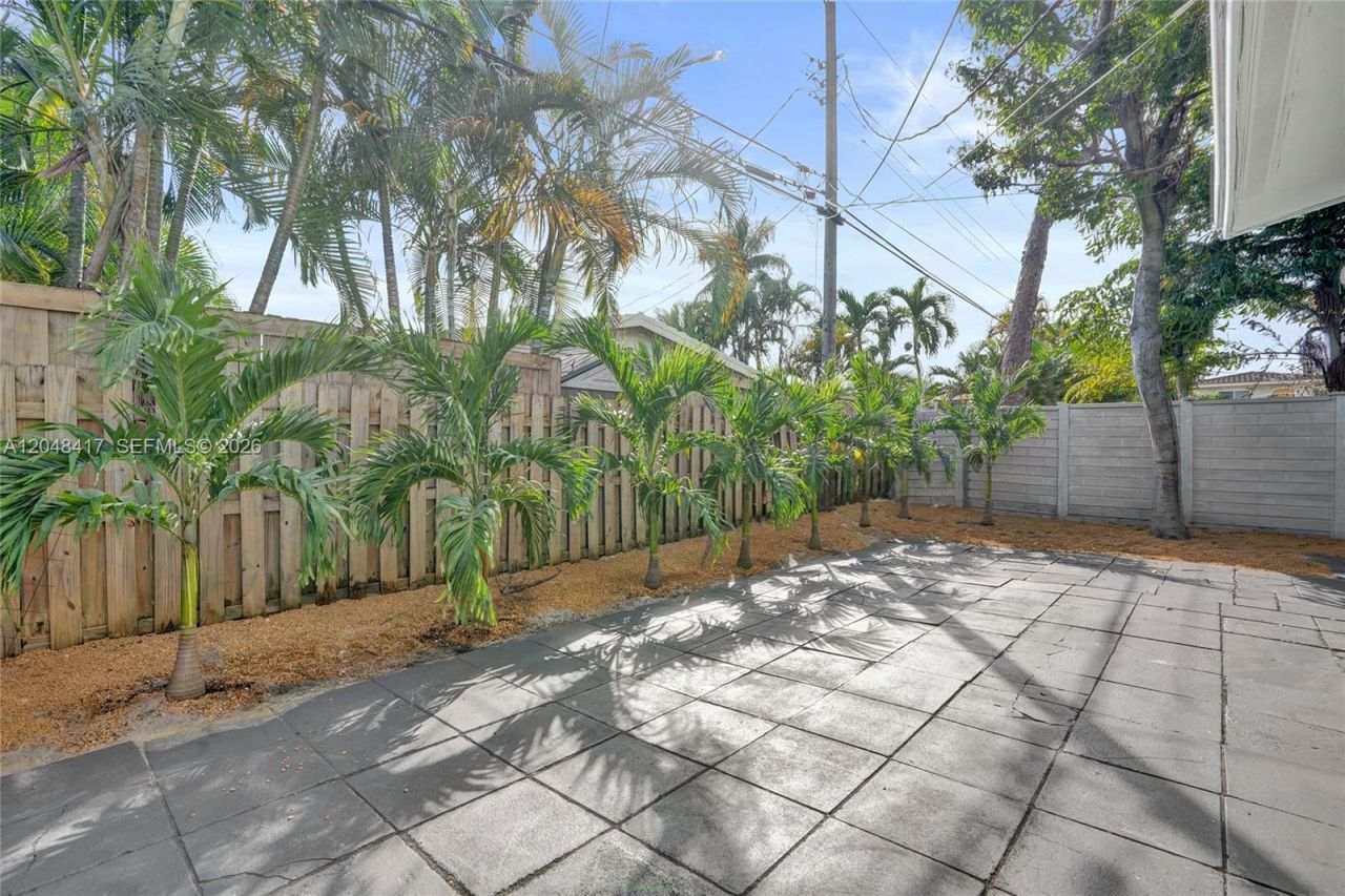 3033 NE 20th Ter , Unit 1-2, Fort Lauderdale, FL 33306 Photo