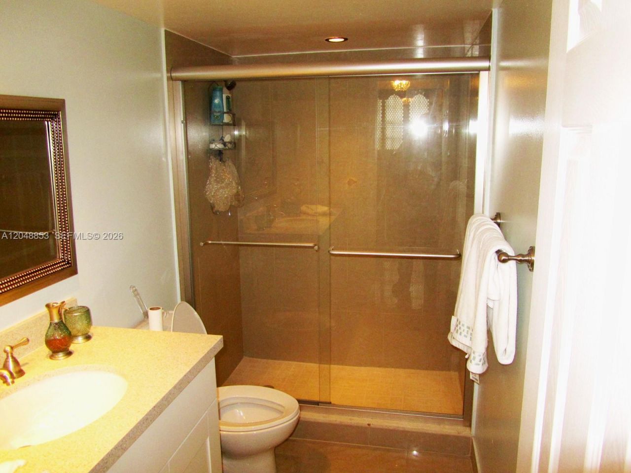 1833 S Ocean Dr , Unit 911, Hallandale Beach, FL 33009 Photo