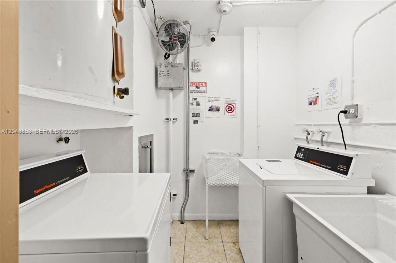 1833 S Ocean Dr, Unit 911, Hallandale Beach, FL 33009 Photo