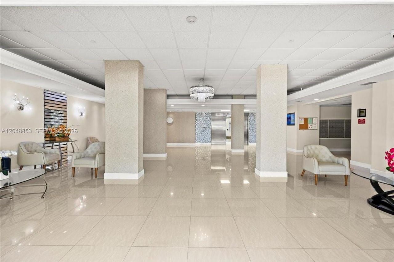 1833 S Ocean Dr, Unit 911, Hallandale Beach, FL 33009 Photo