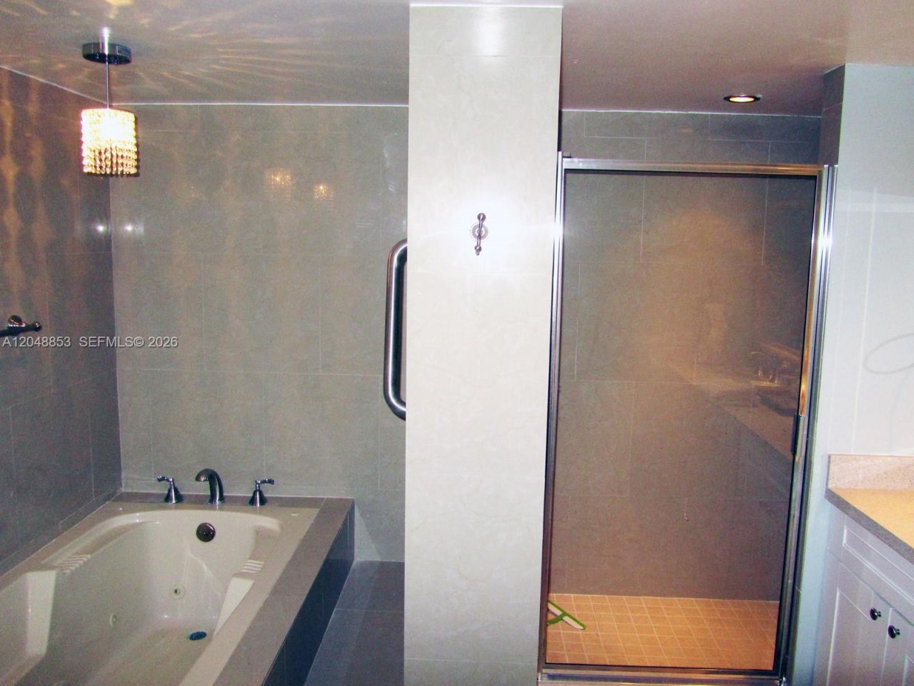 1833 S Ocean Dr , Unit 911, Hallandale Beach, FL 33009 Photo