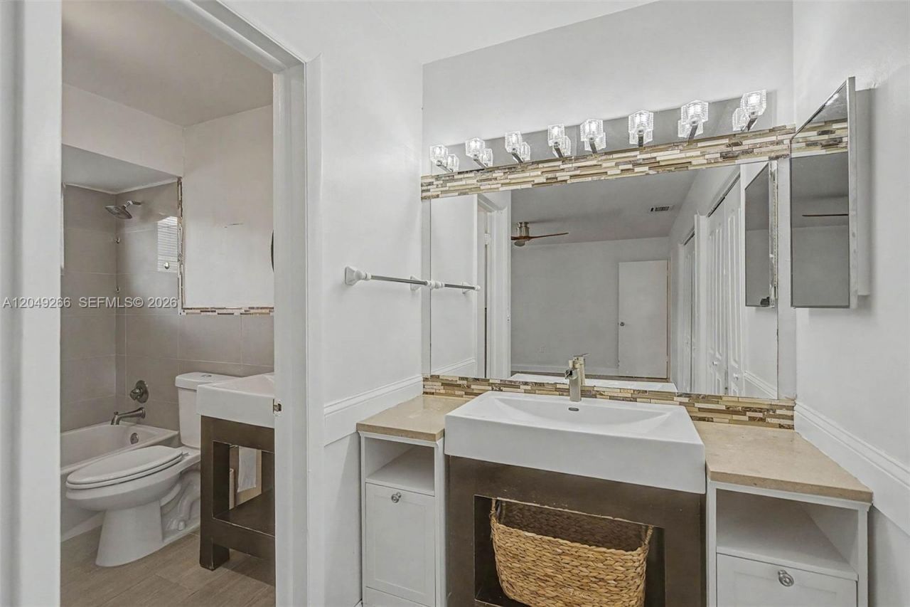 11860 SW 81st Rd , Unit 11860, Pinecrest, FL 33156 Photo