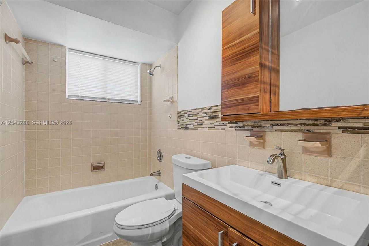 11860 SW 81st Rd , Unit 11860, Pinecrest, FL 33156 Photo