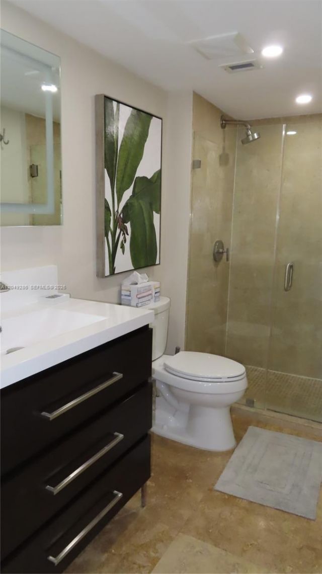 5701 Collins Ave , Unit 302, Miami Beach, FL 33140 Photo