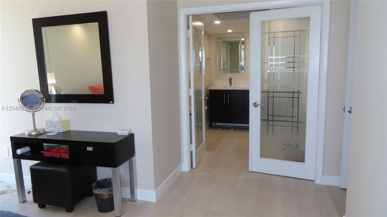 5701 Collins Ave , Unit 302, Miami Beach, FL 33140 Photo