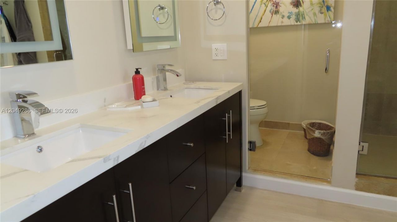 5701 Collins Ave , Unit 302, Miami Beach, FL 33140 Photo