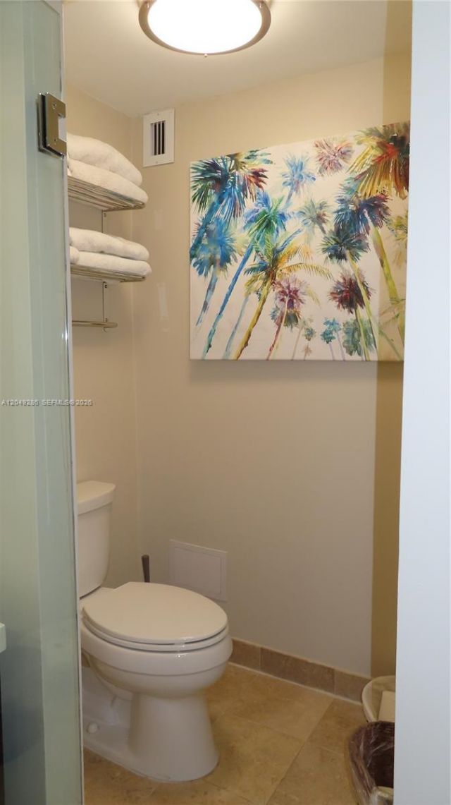 5701 Collins Ave , Unit 302, Miami Beach, FL 33140 Photo