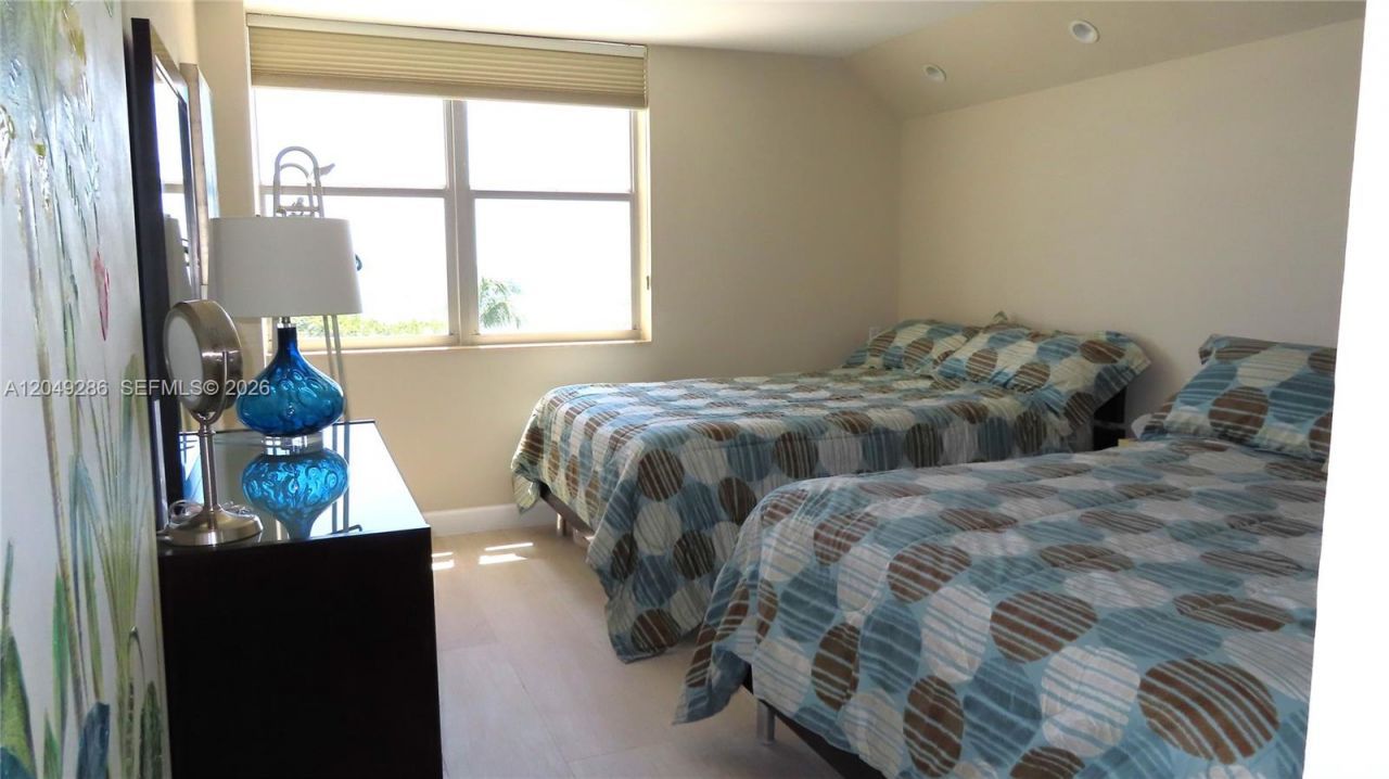 5701 Collins Ave , Unit 302, Miami Beach, FL 33140 Photo