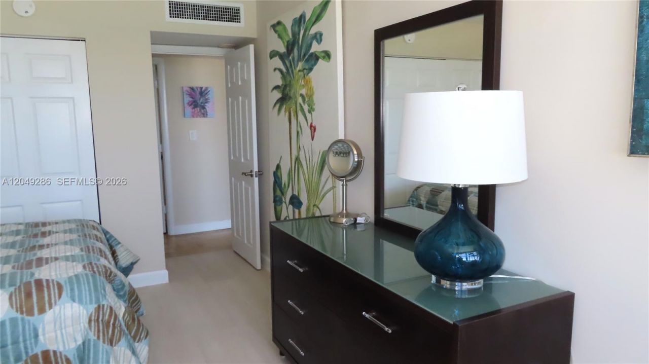 5701 Collins Ave , Unit 302, Miami Beach, FL 33140 Photo