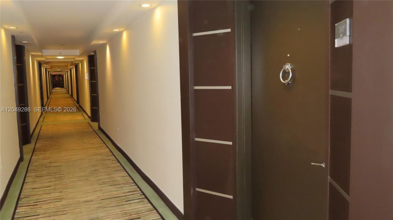 5701 Collins Ave , Unit 302, Miami Beach, FL 33140 Photo