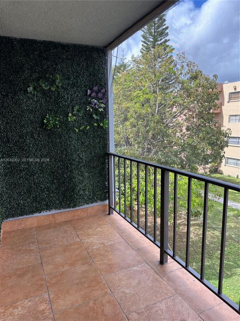 399 NW 72nd Ave , Unit 310, Miami, FL 33126 Photo