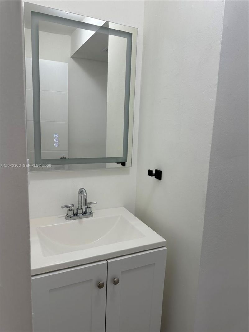 399 NW 72nd Ave , Unit 310, Miami, FL 33126 Photo