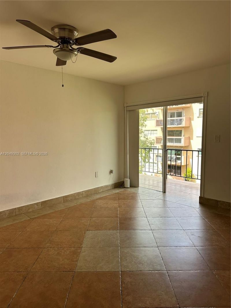 399 NW 72nd Ave , Unit 310, Miami, FL 33126 Photo