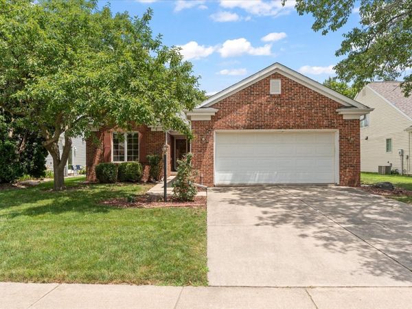 2412 Stillwater Drive , Champaign, IL 61821