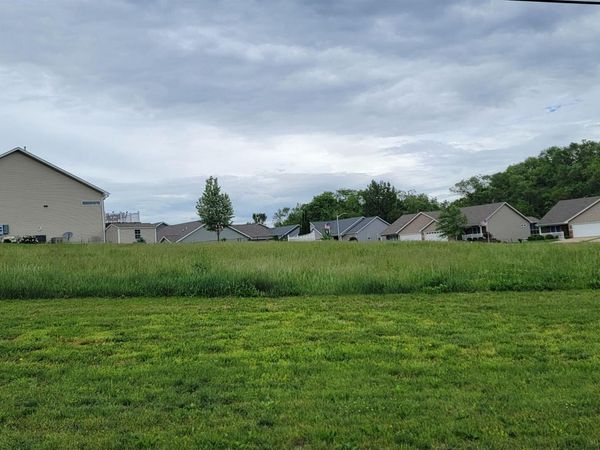 600 E 19TH Avenue , Coal Valley, IL 61240