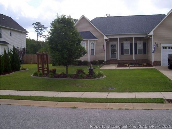 1107 Thistle Gold Drive, Hope Mills, NC 28348