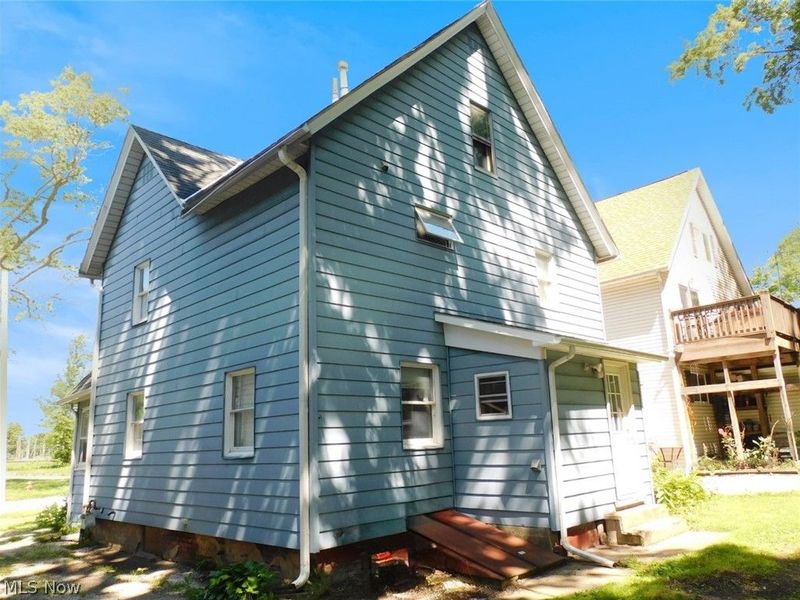 448 Harbor Street, Conneaut, OH 44030 Photo 3