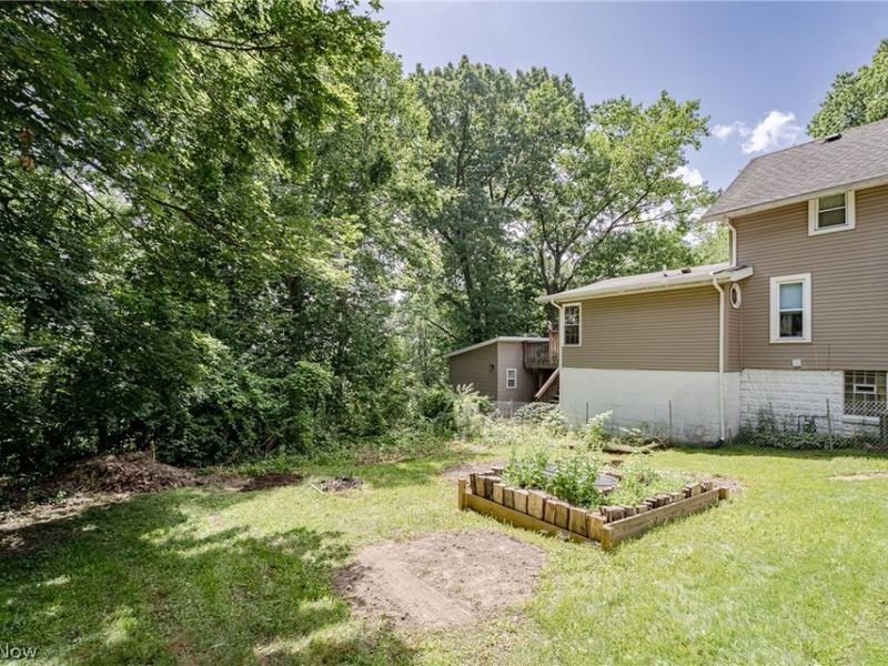 1539 Overlook Drive, Akron, OH 44314 Photo 26