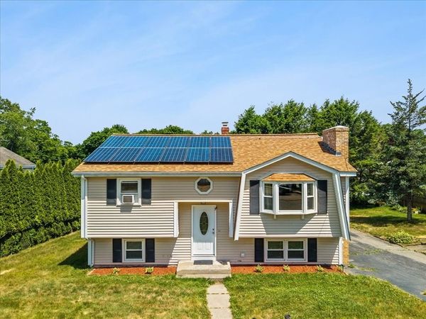 38 County St, Blackstone, MA 01504