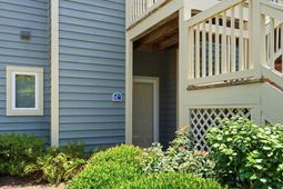 800 Castleford Circle photo 4