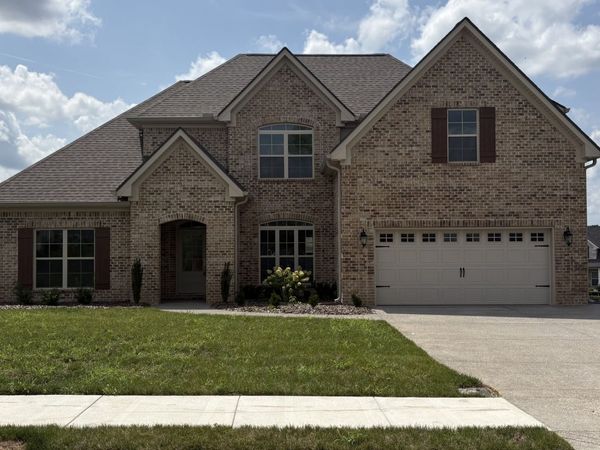 927 Licinius Ln, Murfreesboro, TN 37128