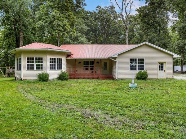 492 County Road 0 , Sadorus, IL 61872