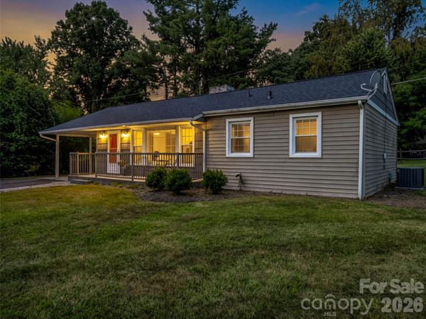 215 Varden Place , Swannanoa, NC 28778