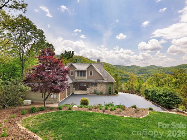 91 Watershed Way , Horse Shoe, NC 28742
