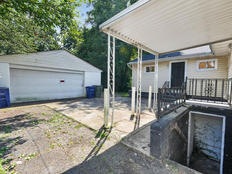 1217 Smith Road, Columbus, OH 43207 Photo 11