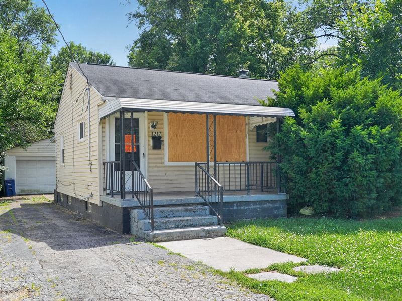 1217 Smith Road, Columbus, OH 43207 Photo 5