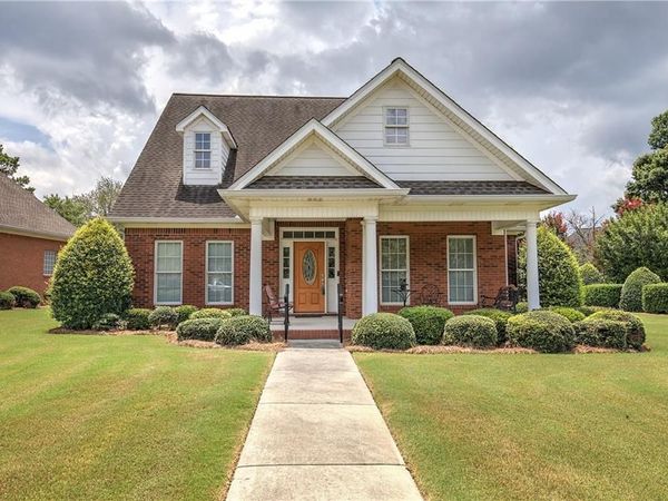 119 Vinings Way SE, Calhoun, GA 30701