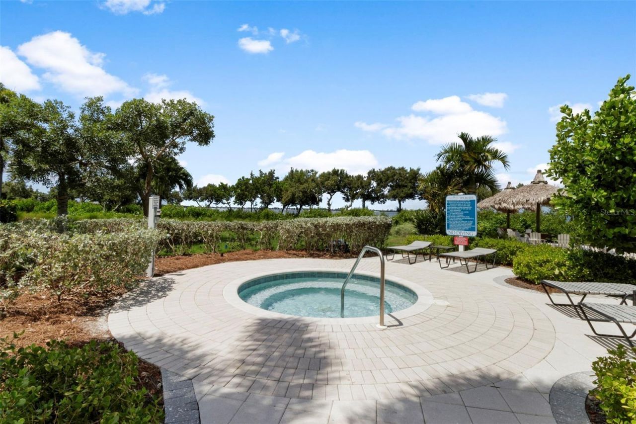 289 Sapphire Lake Drive , Unit 202, Bradenton, FL 34209 Photo