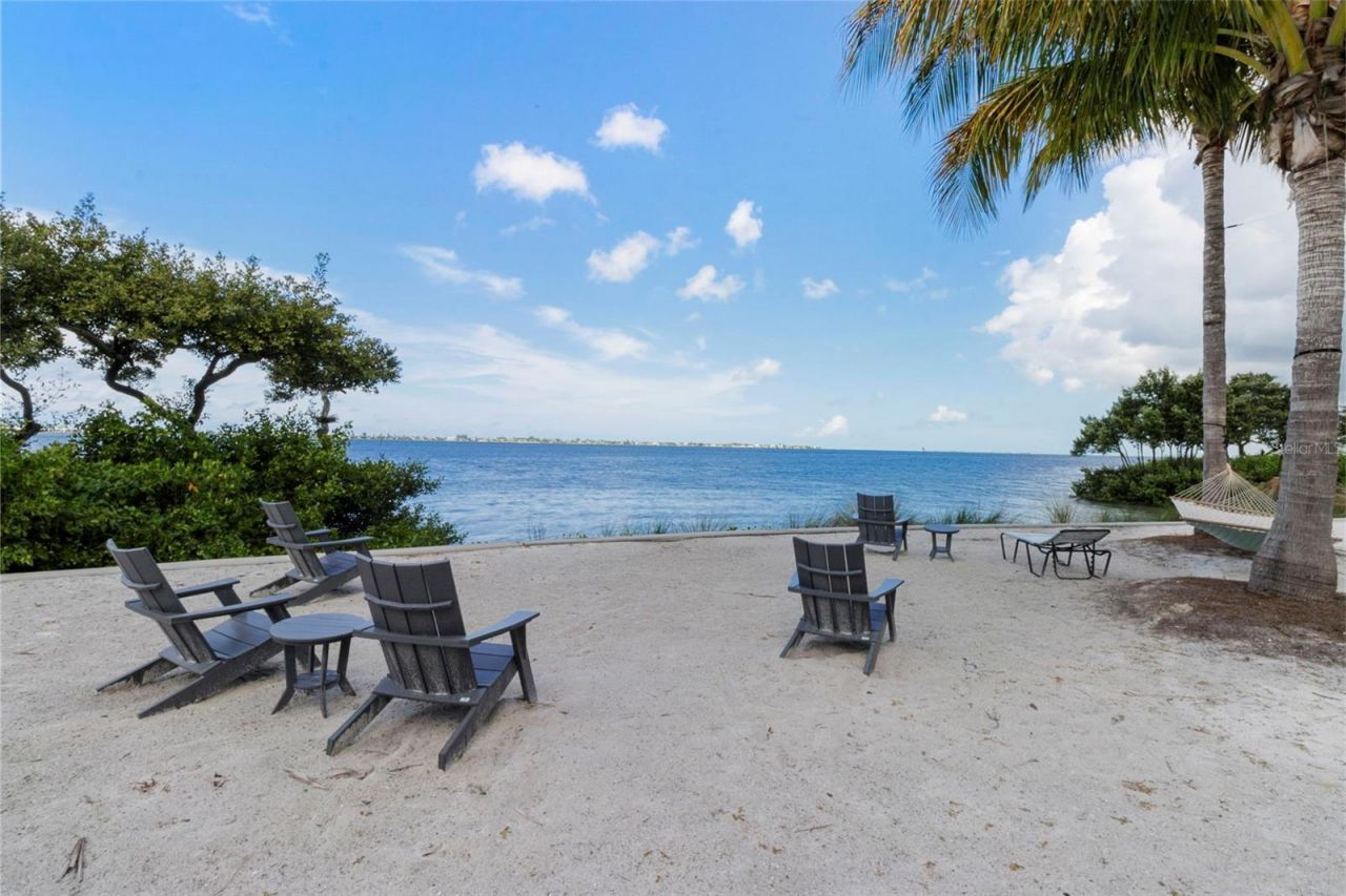 289 Sapphire Lake Drive , Unit 202, Bradenton, FL 34209 Photo