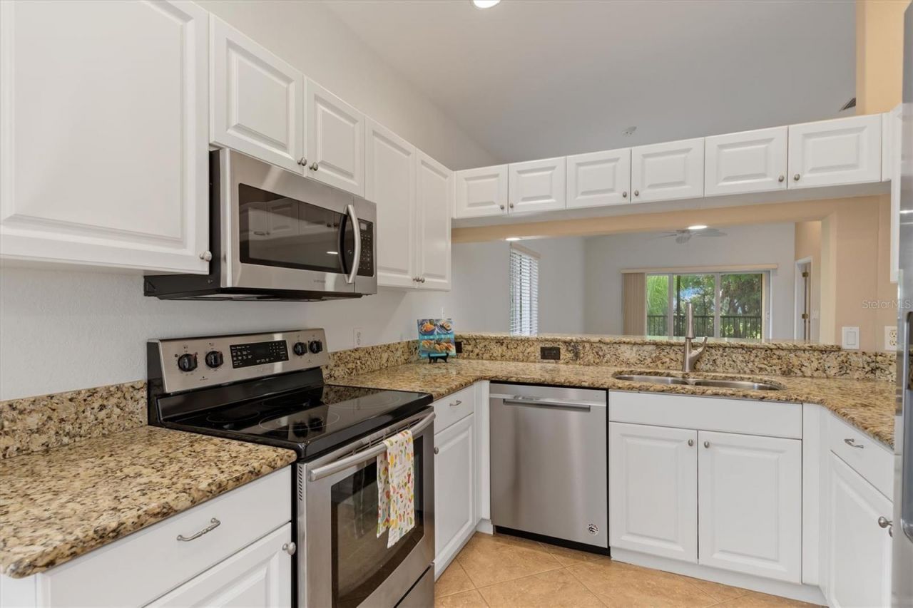 7196 N Plum Tree, Unit 321, Punta Gorda, FL 33955 Photo