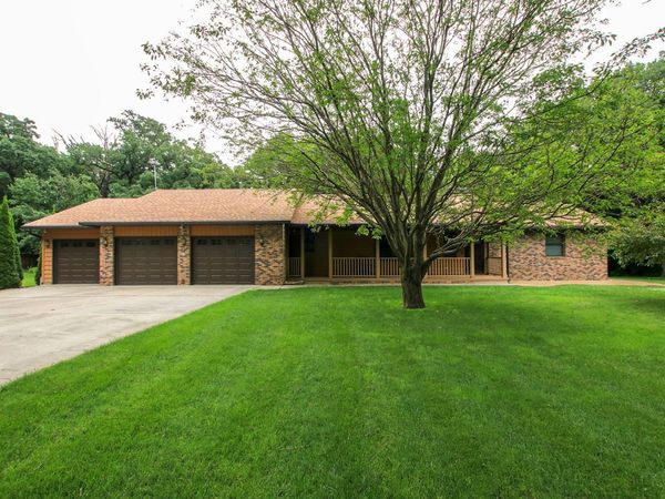 19634 Skyview Circle, Hutchinson, MN 55350