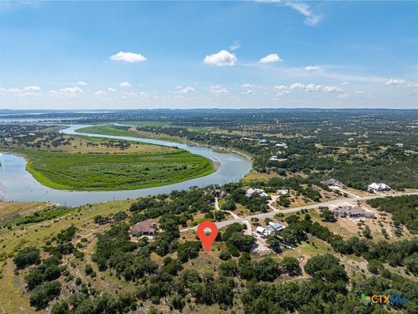 1147 Mission Way , Canyon Lake, TX 78133