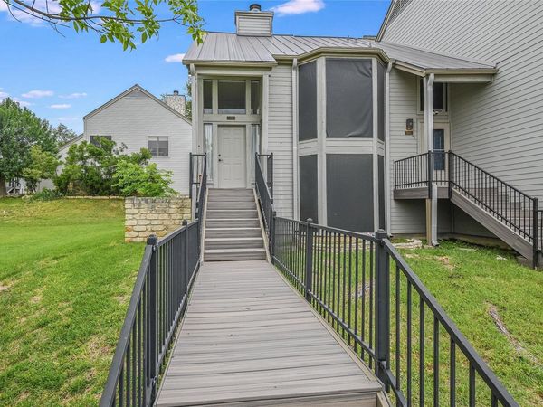 199 World Of Tennis SQ, Lakeway, TX 78738