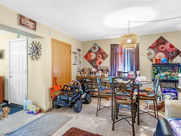 412 E 200th Street , Euclid, OH 44119