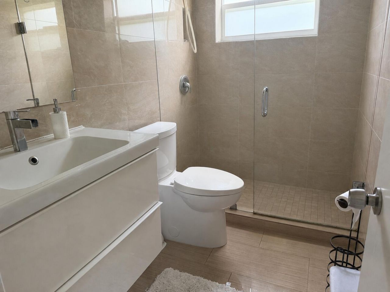230 N Federal Highway, Unit 301, Deerfield Beach, FL 33441 Photo