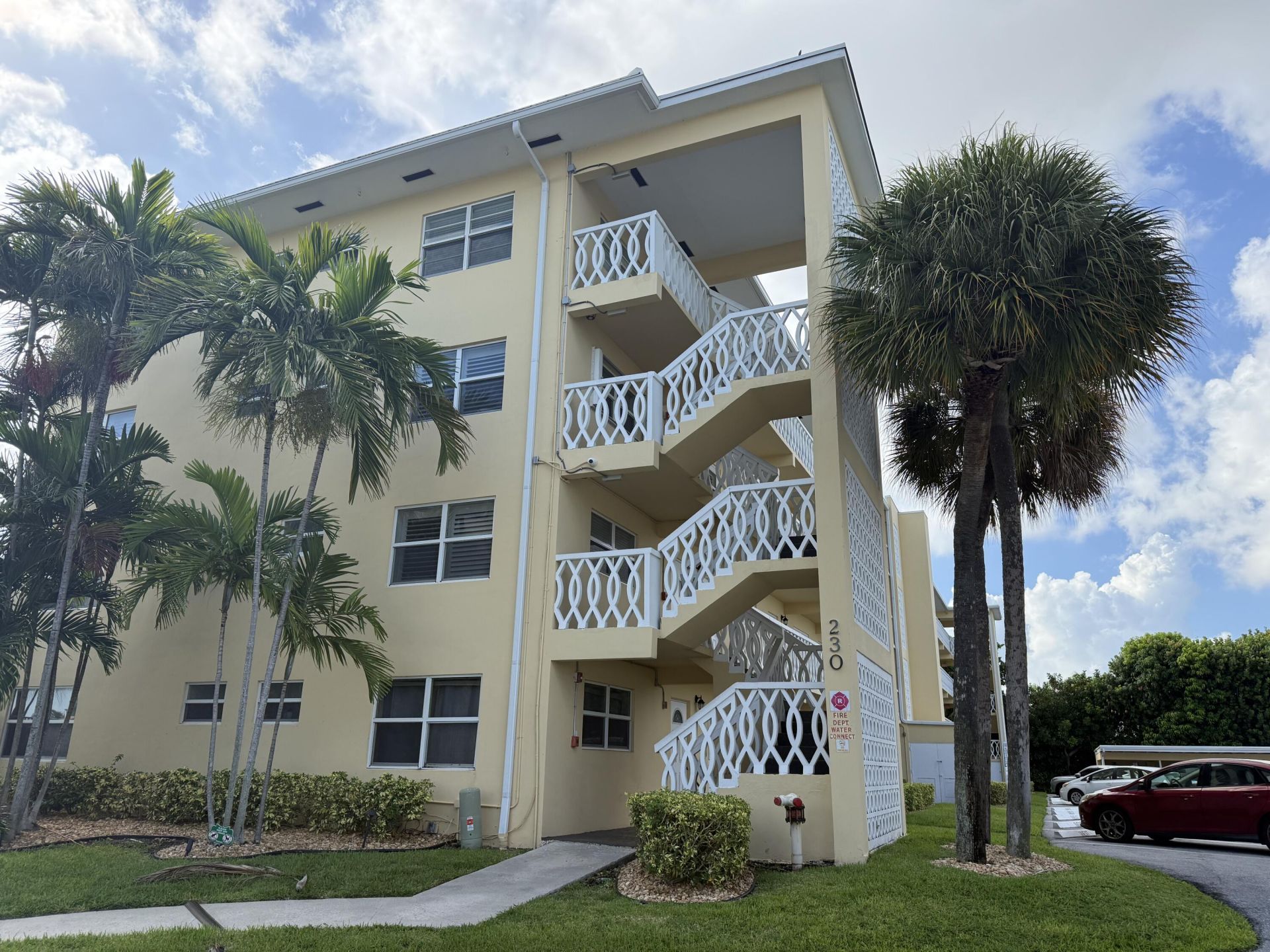 230 N Federal Highway, Unit 301, Deerfield Beach, FL 33441 Photo