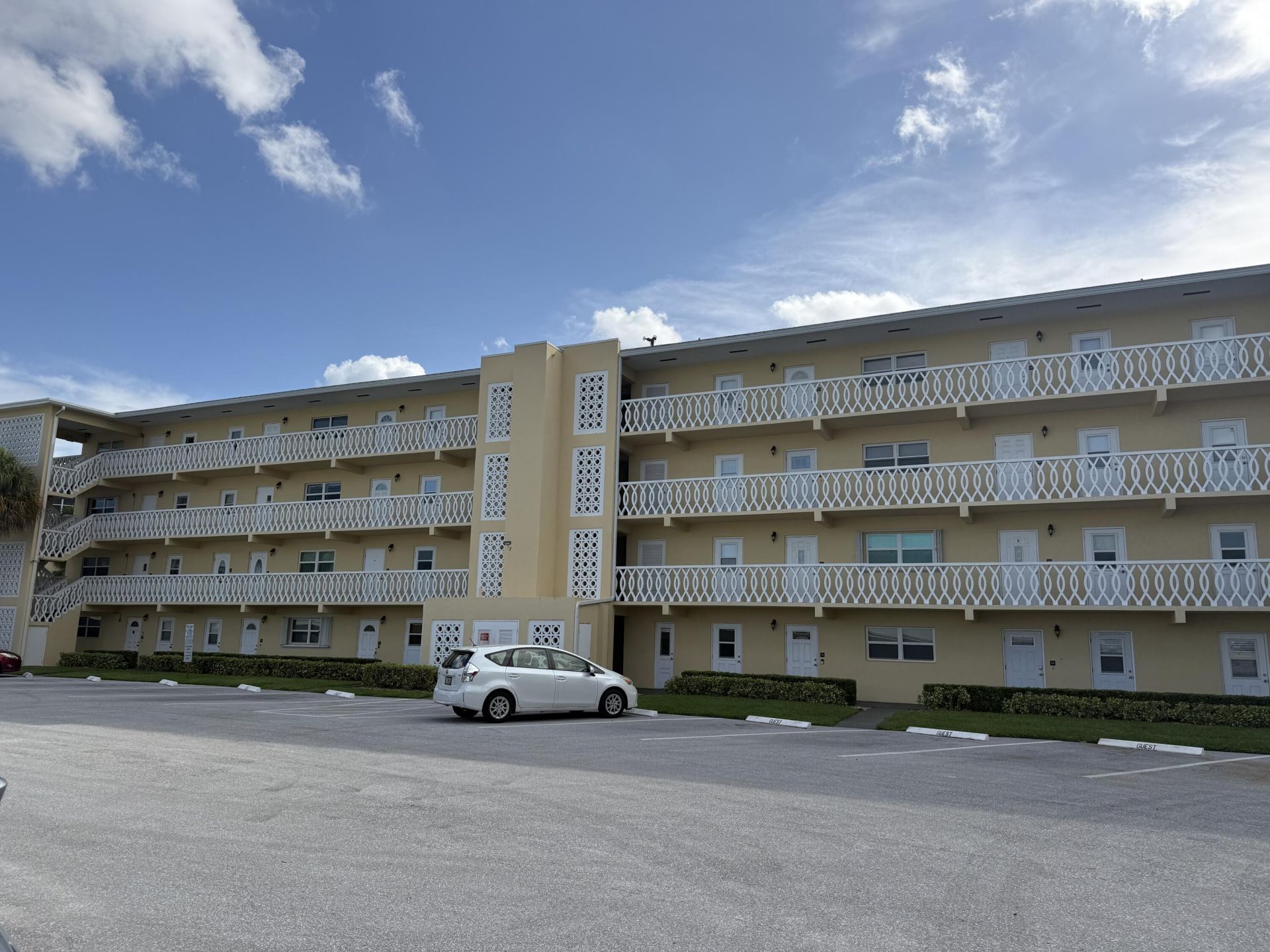 230 N Federal Highway, Unit 301, Deerfield Beach, FL 33441 Photo