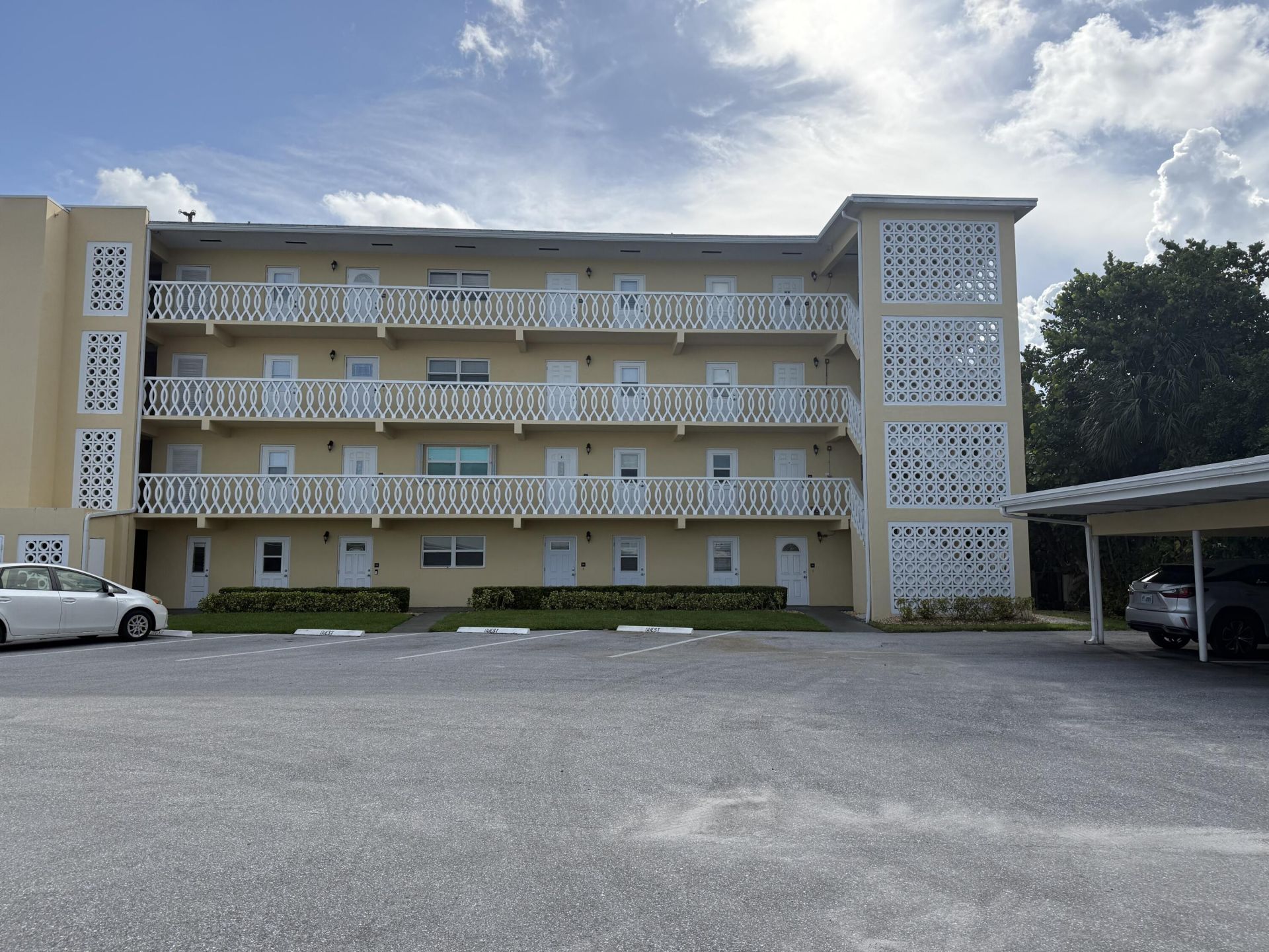 230 N Federal Highway, Unit 301, Deerfield Beach, FL 33441 Photo
