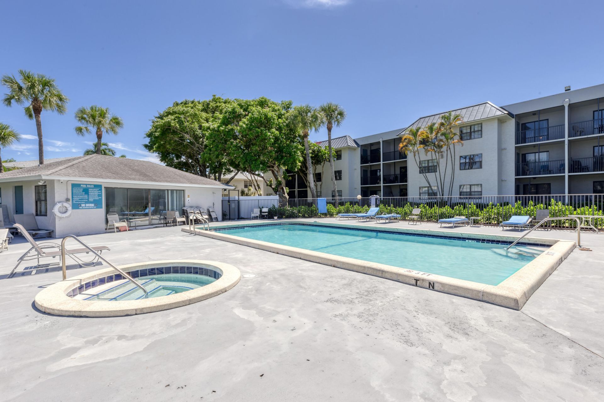 240 SE 10th Street, Delray Beach, FL 33483 Photo