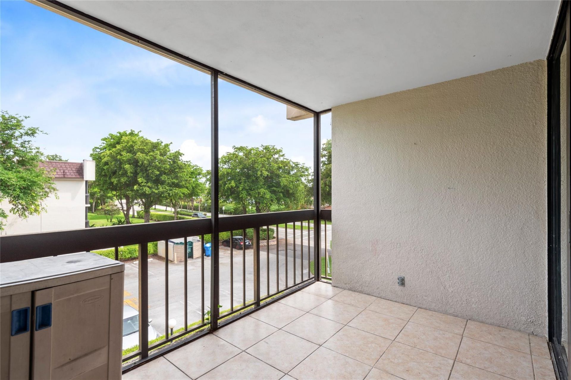 8429 Forest Hills Drive, Unit 304, Coral Springs, FL 33065 Photo